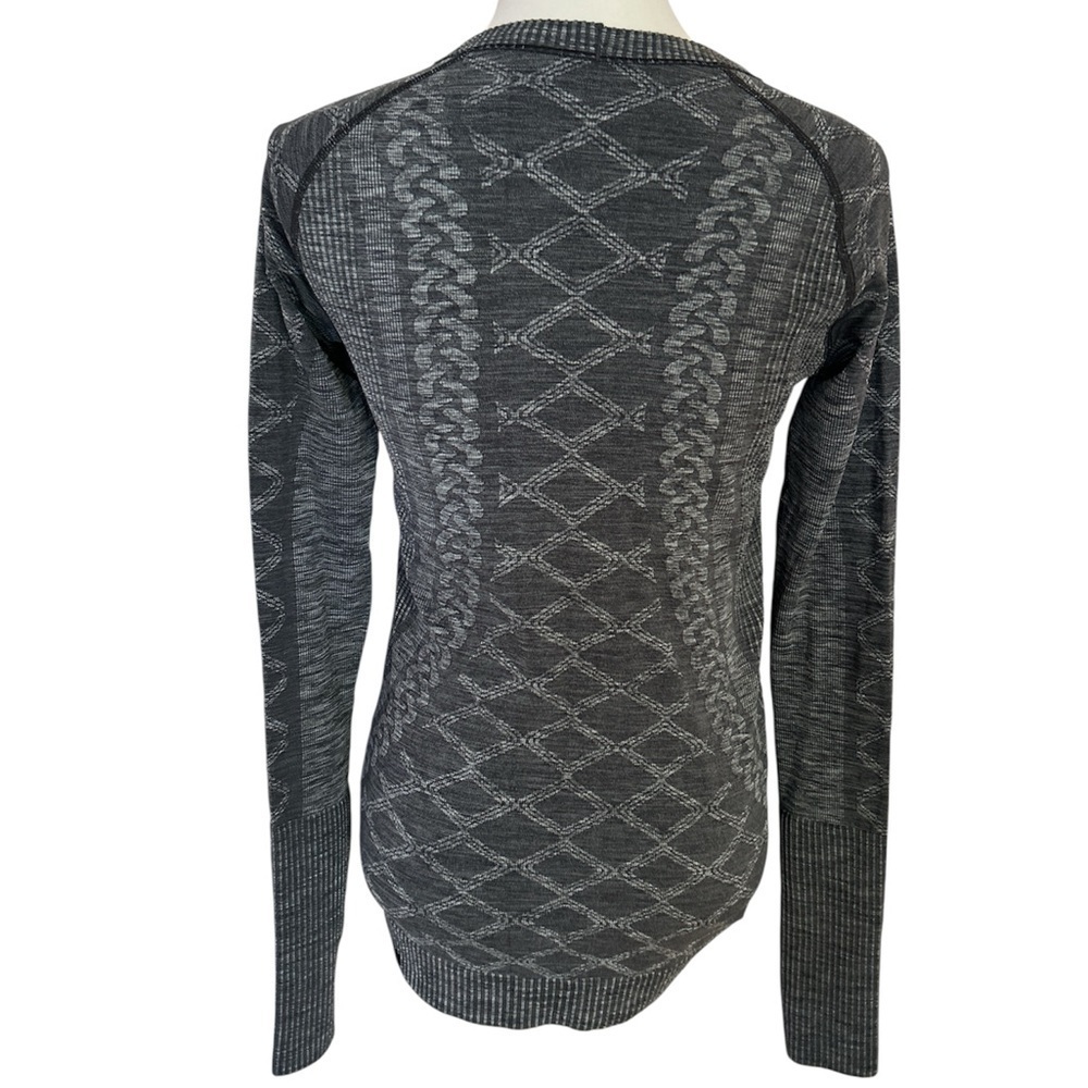 Lululemon Charcoal Patterned Crew Neck Shirt